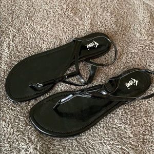 Fioni Black strappy sandals